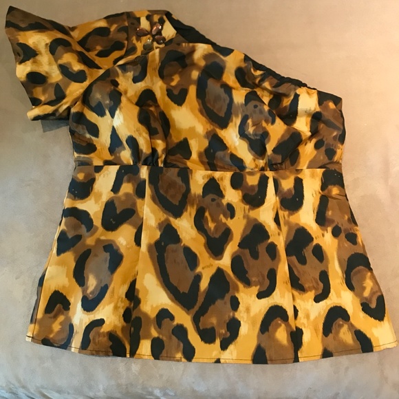 NWT - Chic One Shoulder Animal/Leopard Print Blouse (fits more like a size 12) - Picture 3 of 5